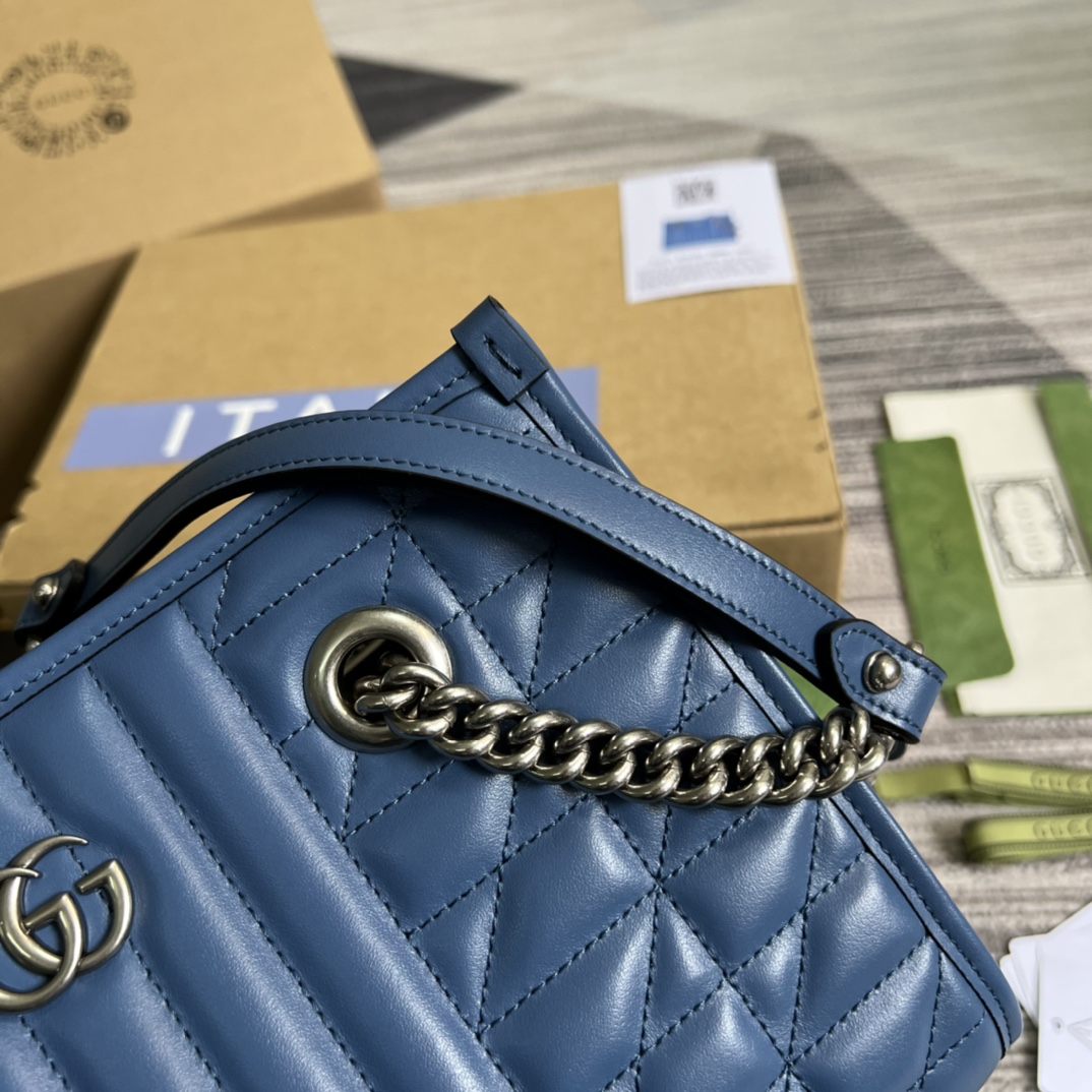 Gucci Shopping Bags